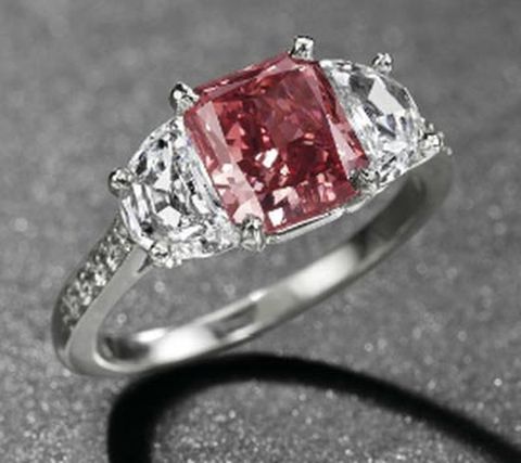 1.92-carat, rectangular-cut, fancy red diamond ring 